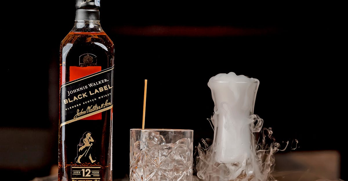 découvrez l'univers fascinant de johnny depp, acteur emblématique d'hollywood, célèbre pour ses rôles inoubliables et sa carrière éclectique. explorez sa vie, ses films marquants et son impact sur le cinéma.