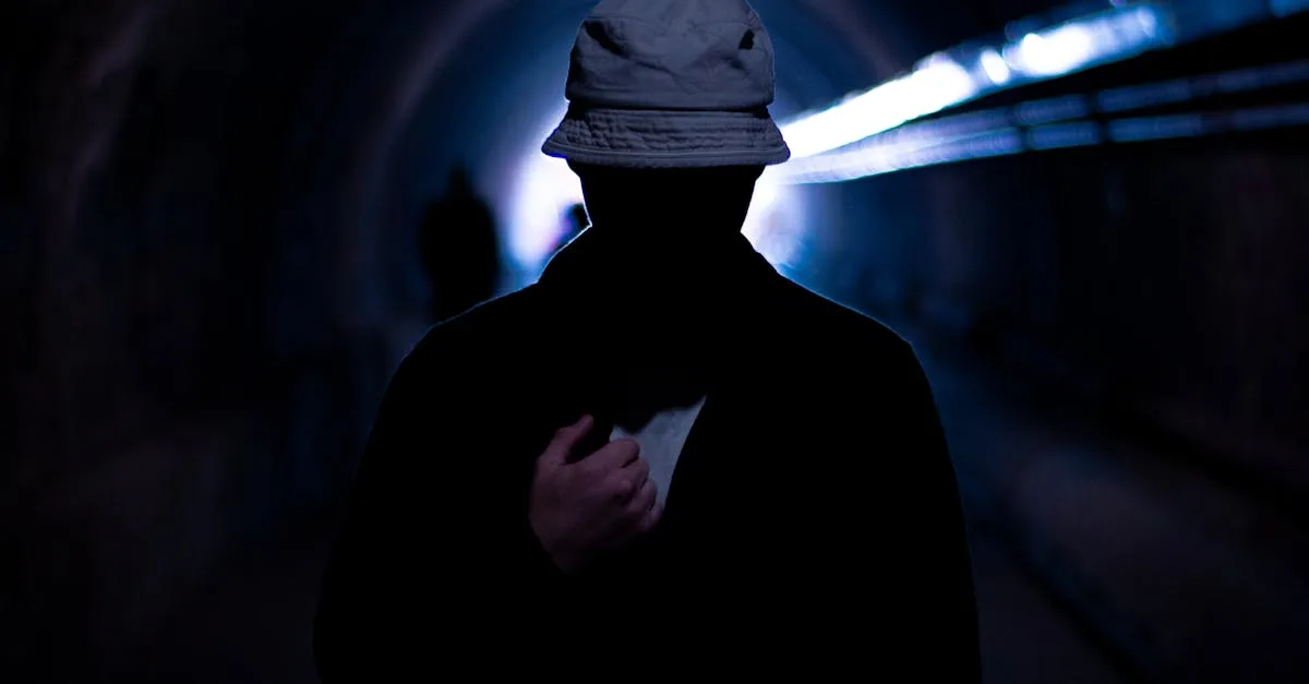 découvrez l'univers fascinant du mystère, où chaque énigme dévoile ses secrets et chaque suspense vous tient en haleine.