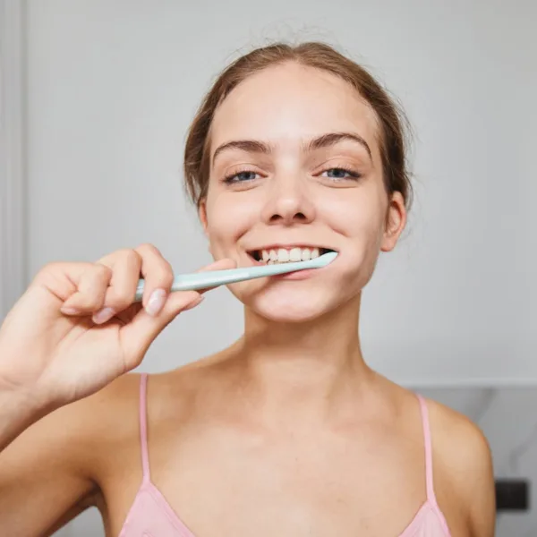 Comment adopter de bonnes habitudes pour préserver la santé de ses dents ?