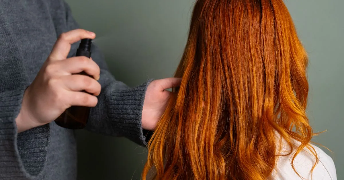 conseils et astuces pour prendre soin de vos cheveux au quotidien, avec des produits adaptés et des routines efficaces pour une chevelure saine et brillante.