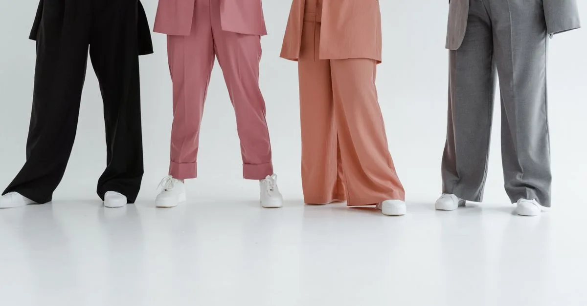 découvrez comment associer un pantalon en velours côtelé pour femme à un blazer pour créer une tenue élégante, confortable et facile à porter.